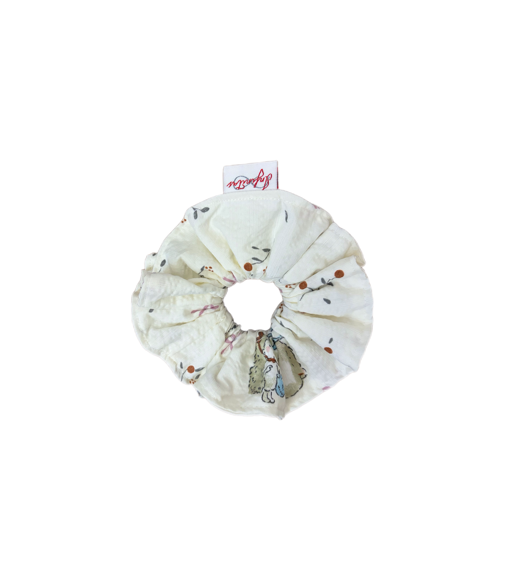 米白田園碎花髮圈 Cream Floral Scrunchie